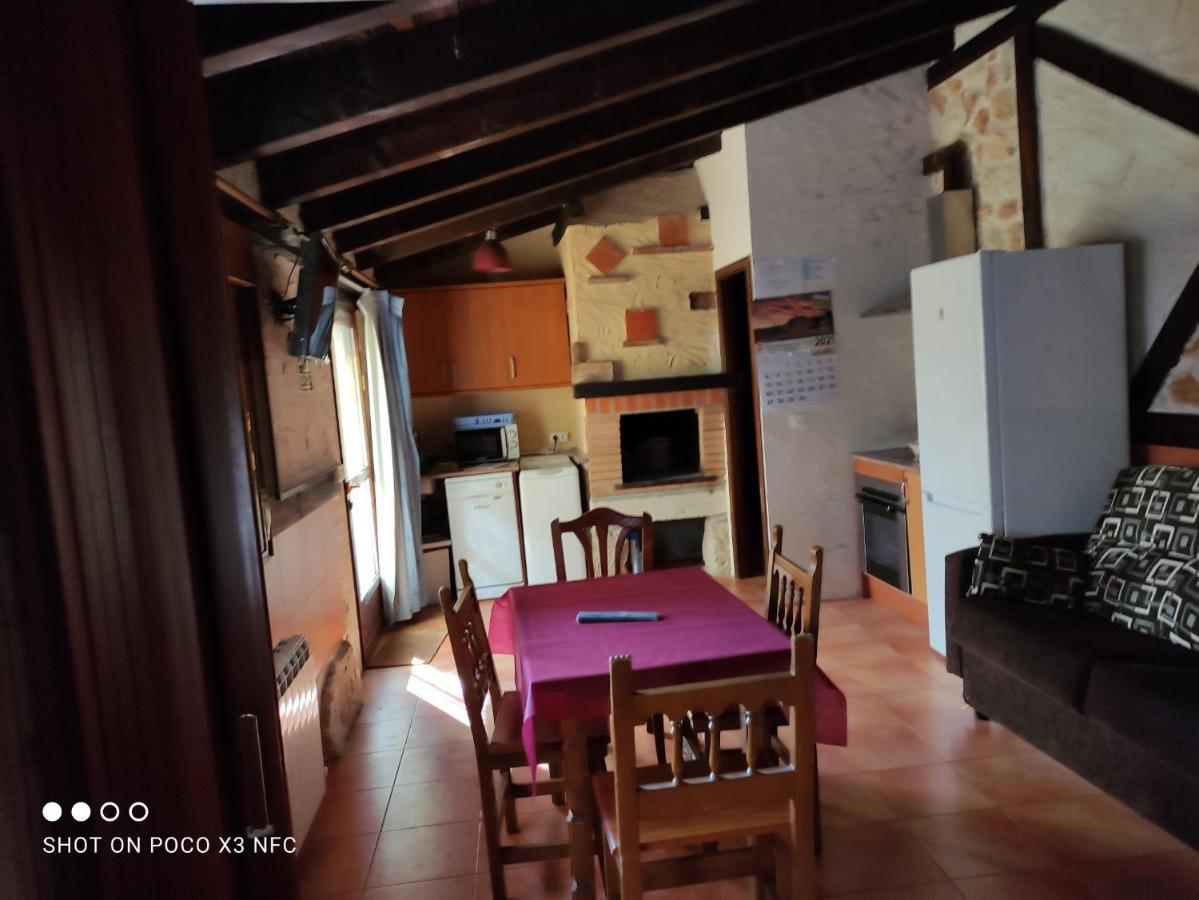 Apartamentos Turisticos Los Abuelos Монтемайор-де-Пилилья Экстерьер фото