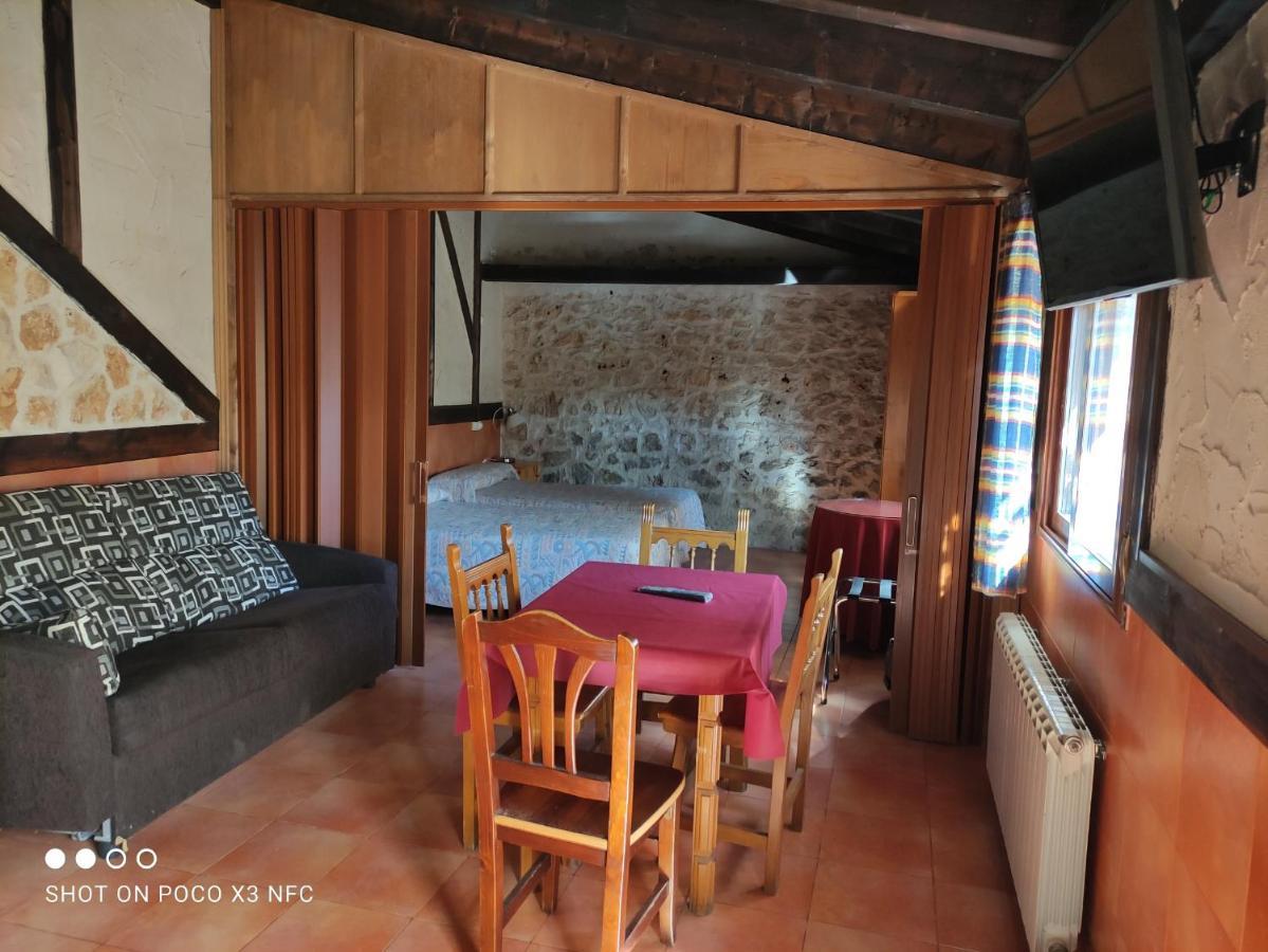 Apartamentos Turisticos Los Abuelos Монтемайор-де-Пилилья Экстерьер фото