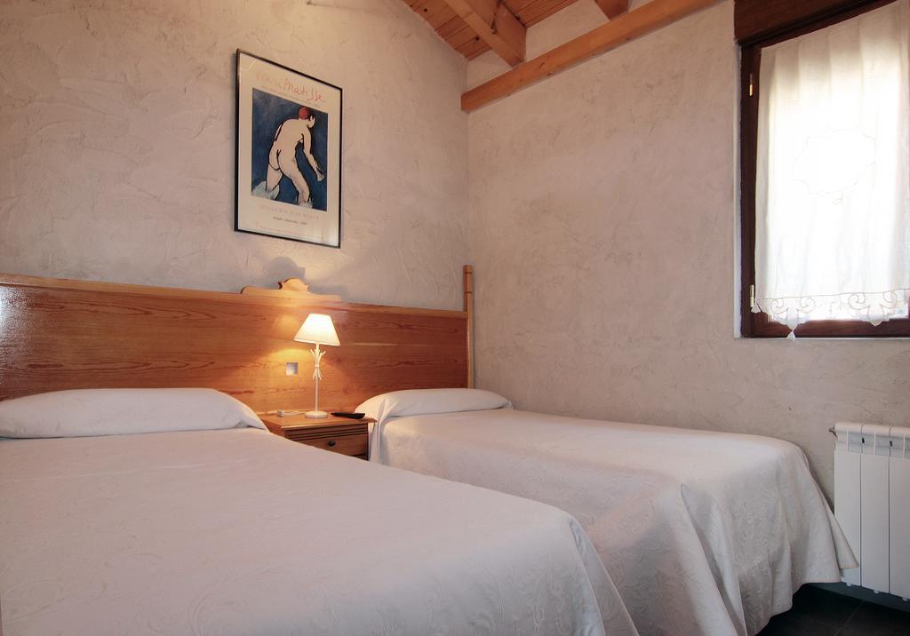 Apartamentos Turisticos Los Abuelos Монтемайор-де-Пилилья Экстерьер фото